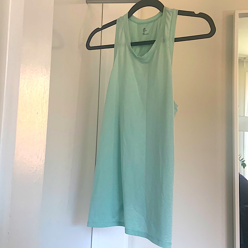 Gap Fit Open Back Tank Top Size XS